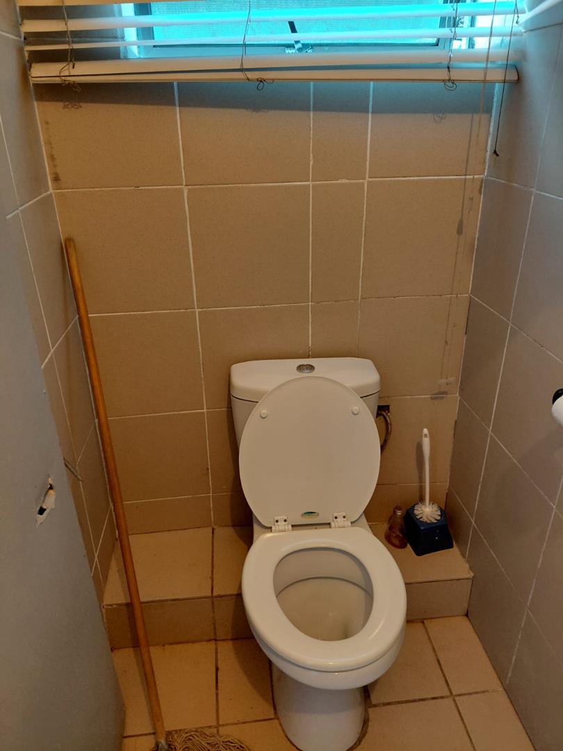 To Let 1 Bedroom Property for Rent in Oakdale Western Cape